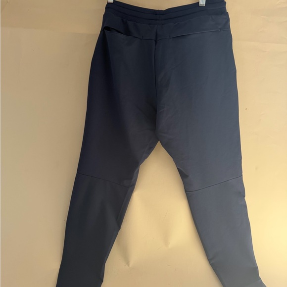 UNRL Performance Pant - Picture 4 of 4